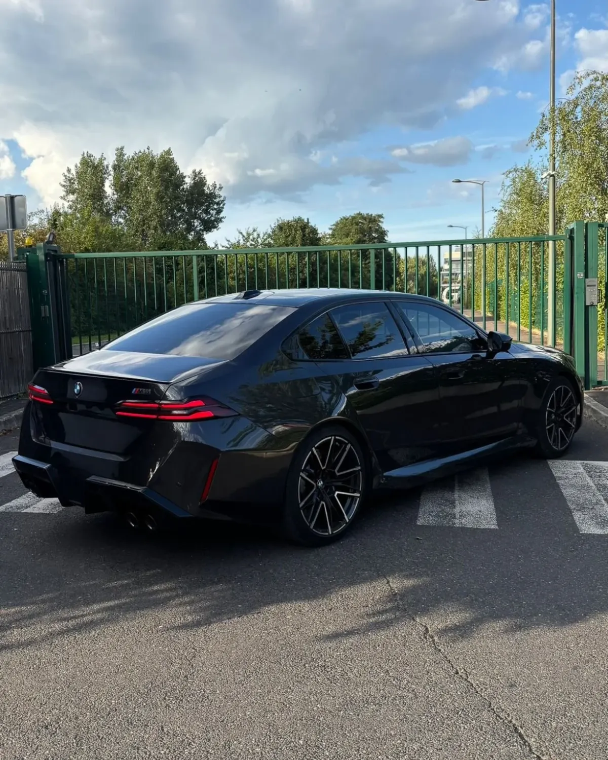 BMW M5 G90
