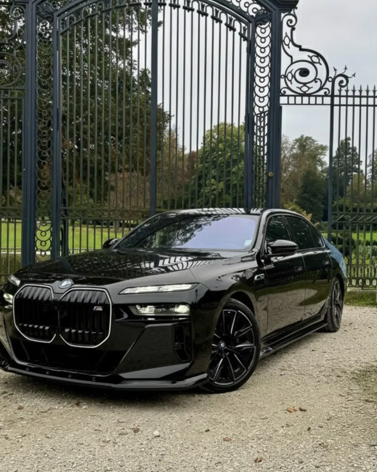 BMW 7 Series M760e with chauffeur