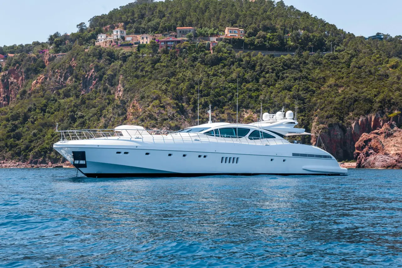 Mangusta 130