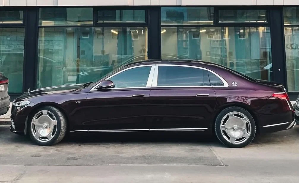 Mercedes-Maybach Classe S Violet — 1/13