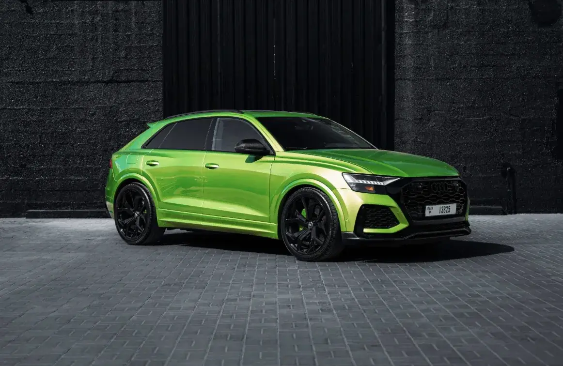 Audi RSQ8