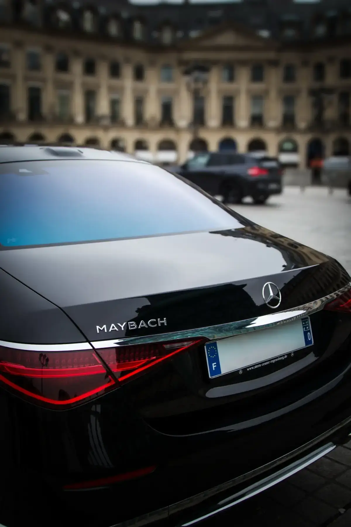 Louer un Maybach S 580 avec chauffeur à Paris